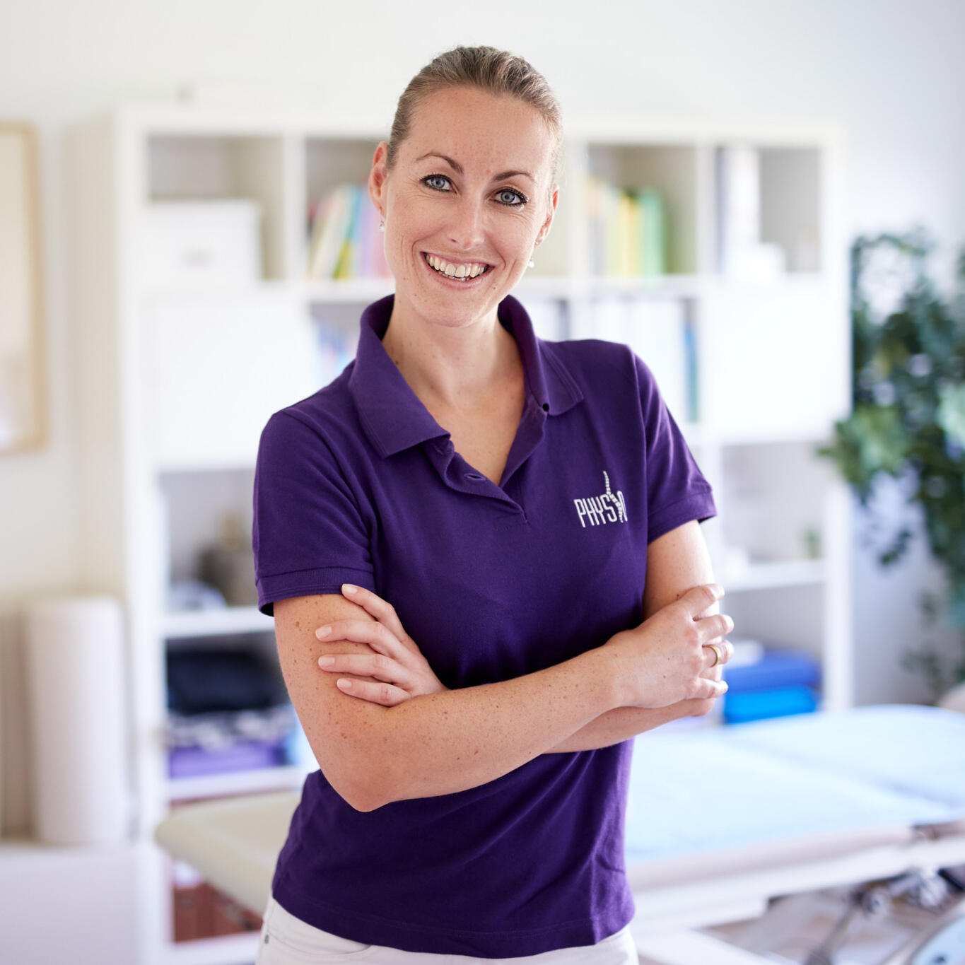 Professionelles Portrait einer Physiotherapeutin